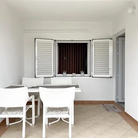 Appartement Renata Pag *